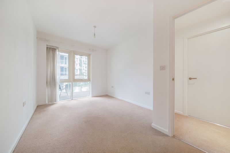 Double bedroom- click for photo gallery